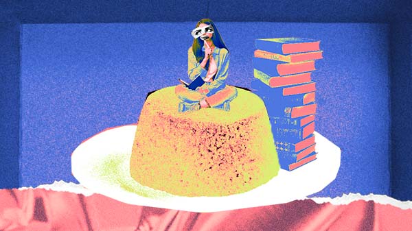 colagem digital mostra uma mulher sentada sobre um cuscuz, e com uma pilha de livros ao lado. A mulher segura um lápis encostado ao rosto, num gesto que demonstra estar pensativa