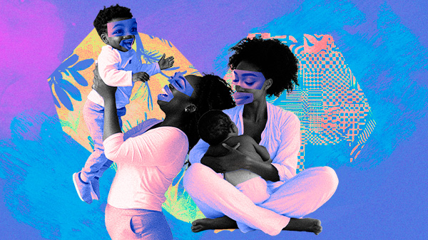 Colagem digital mostra duas mães negras com seus filhos pequenos. À esquerda, uma mãe sorri enquanto levanta o filho no ar; à direita, outra mãe amamenta um bebê no colo, ambas com expressões de afeto e conexão. O fundo é artístico e vibrante, com formas abstratas em tons de azul, roxo, amarelo e rosa.