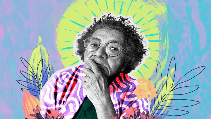 A imagem é uma ilustração com fundo em tons de azul e rosa, criando um efeito psicodélico e vibrante. No centro, aparece uma mulher idosa, com cabelos cacheados e óculos grandes, usando uma blusa verde escura e uma manta com padrões coloridos e ondulados. Ela está pensativa, com a mão direita sobre o queixo. Ao redor da mulher, há elementos gráficos como flores, folhas, e raios de luz em cores vibrantes, criando um visual dinâmico e alegre. A mulher é retratada de forma estilizada, com contornos e adereços gráficos ao seu redor.